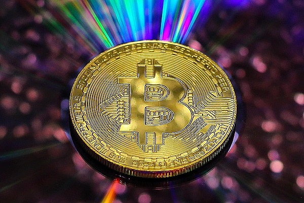 市场风向突变：以太坊成新宠，机构抢筹模式全解析